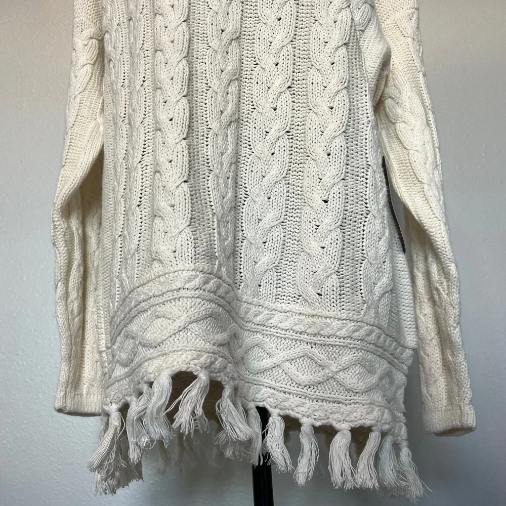 YARNWORKS Women’s Sweater (Size L)